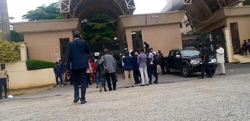BREAKING: Tight security as FG bars journalists from Nnamdi Kanu’s trial
