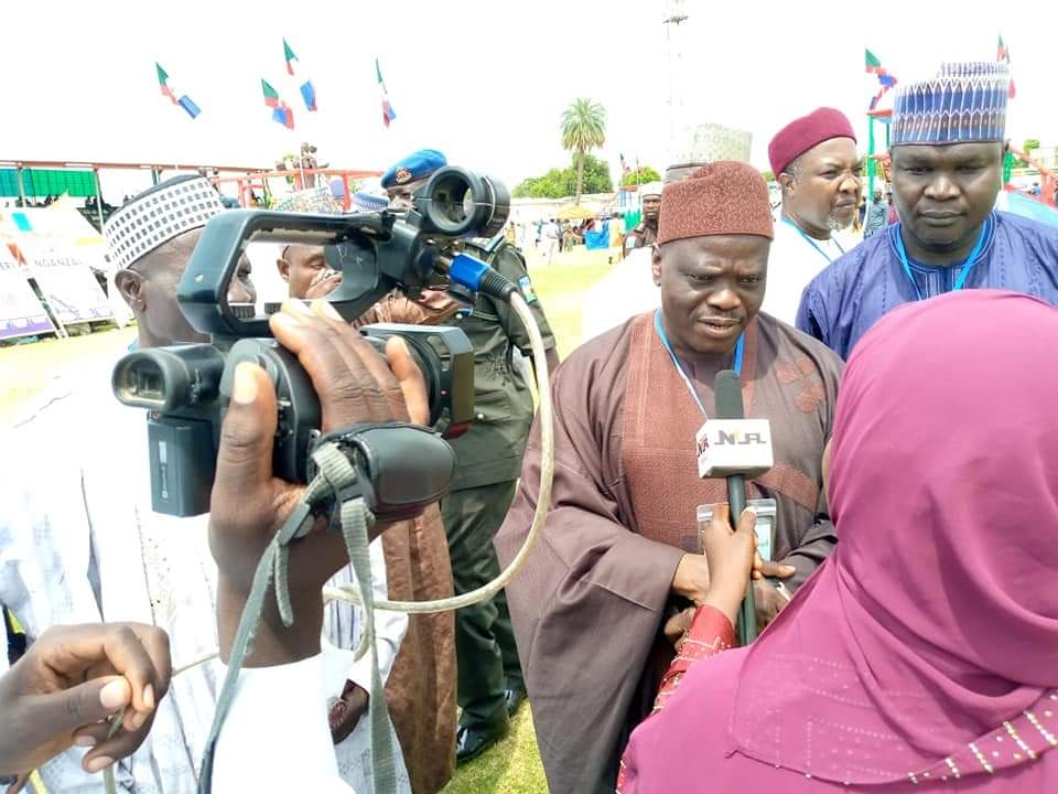 APC Chieftain and Senatorial hopeful for the forthcoming 2023 general elections, Alhaji Idris Durkwa has hailed governor Babaga