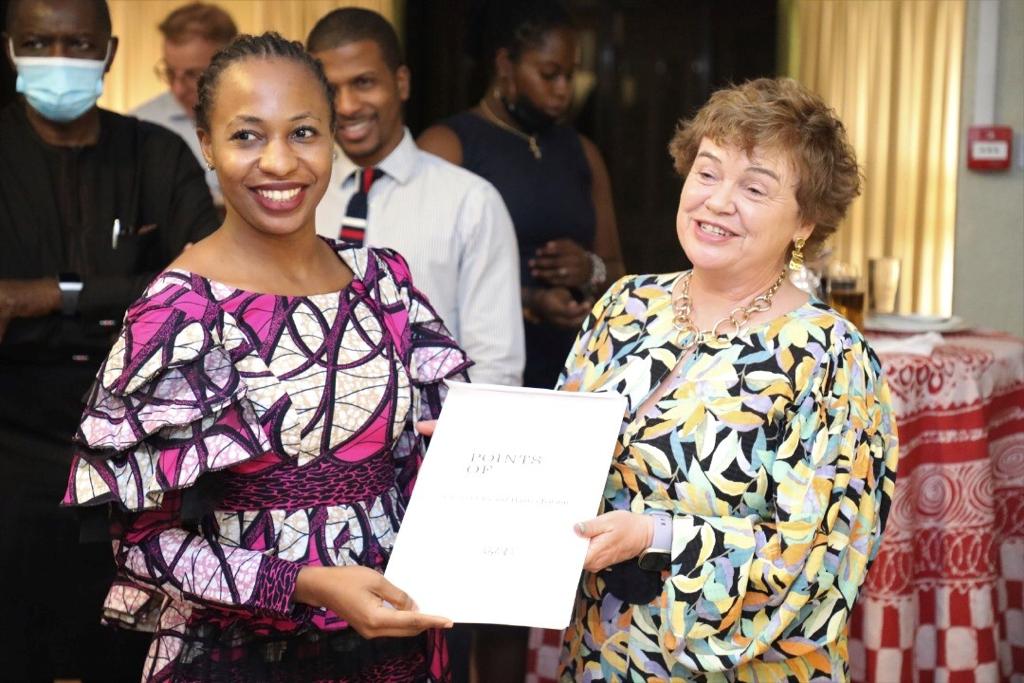 British High Commissioner Presents Commonwealth Points of Light Award