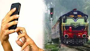 16-year-old electrocuted after climbing train engine for selfie in India