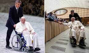 Pope Francis uses wheelchair to protect his knee