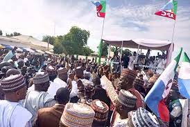 Abbagana Tata, 1051 others dumps PDP for APC in Yobe